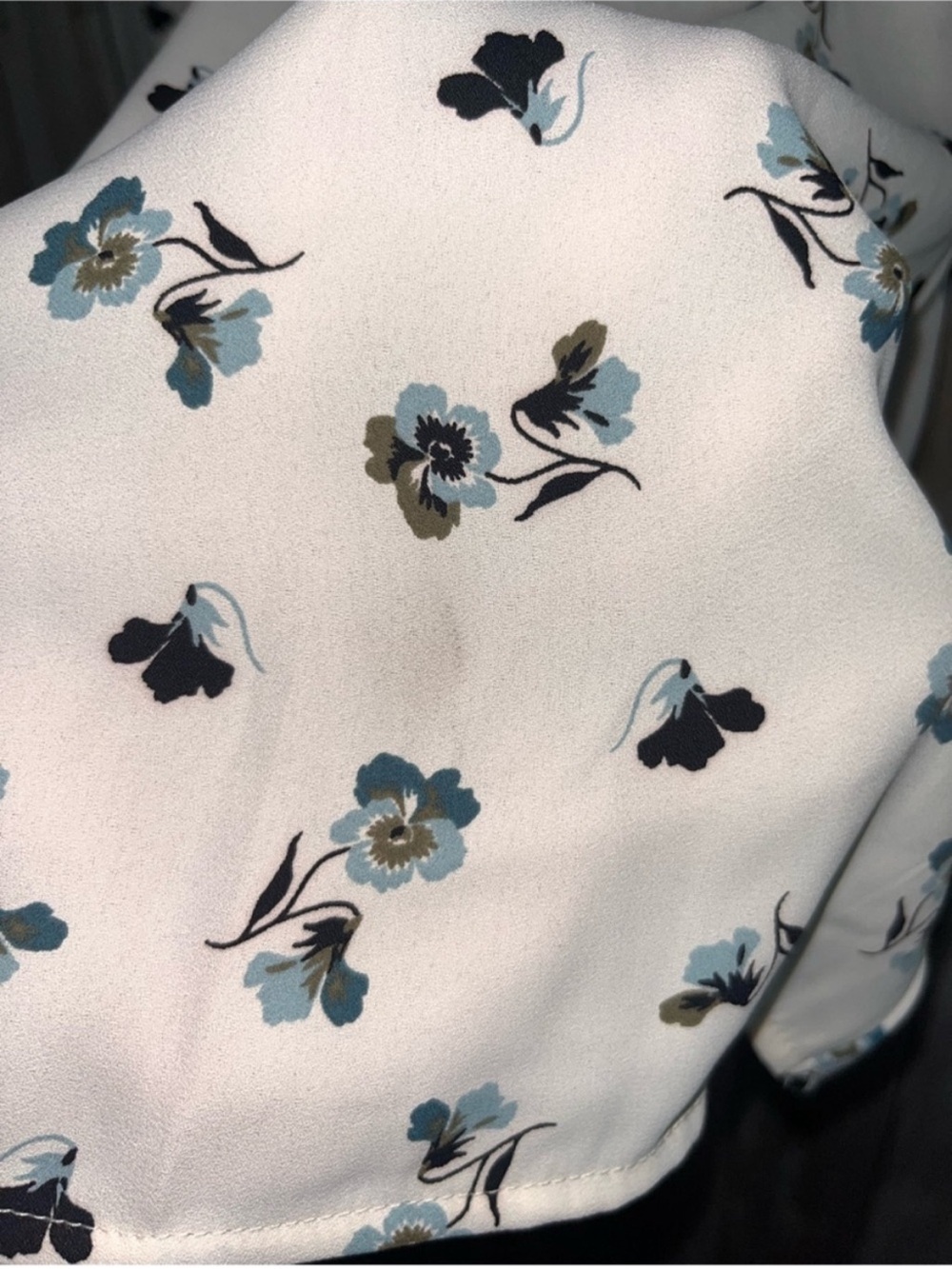 NWT Ann Taylor Floral Ruffle Neck Sleeveless Blouse Cream XS Career Top - Picture 3 of 5